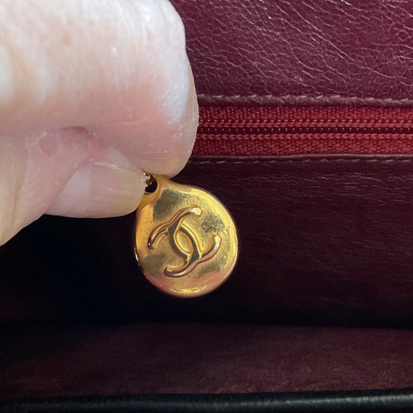 Chanel Quilted Dark Brown Leather Shoulder Bag Preowned CC Logo Authentic - Picture 6 of 16